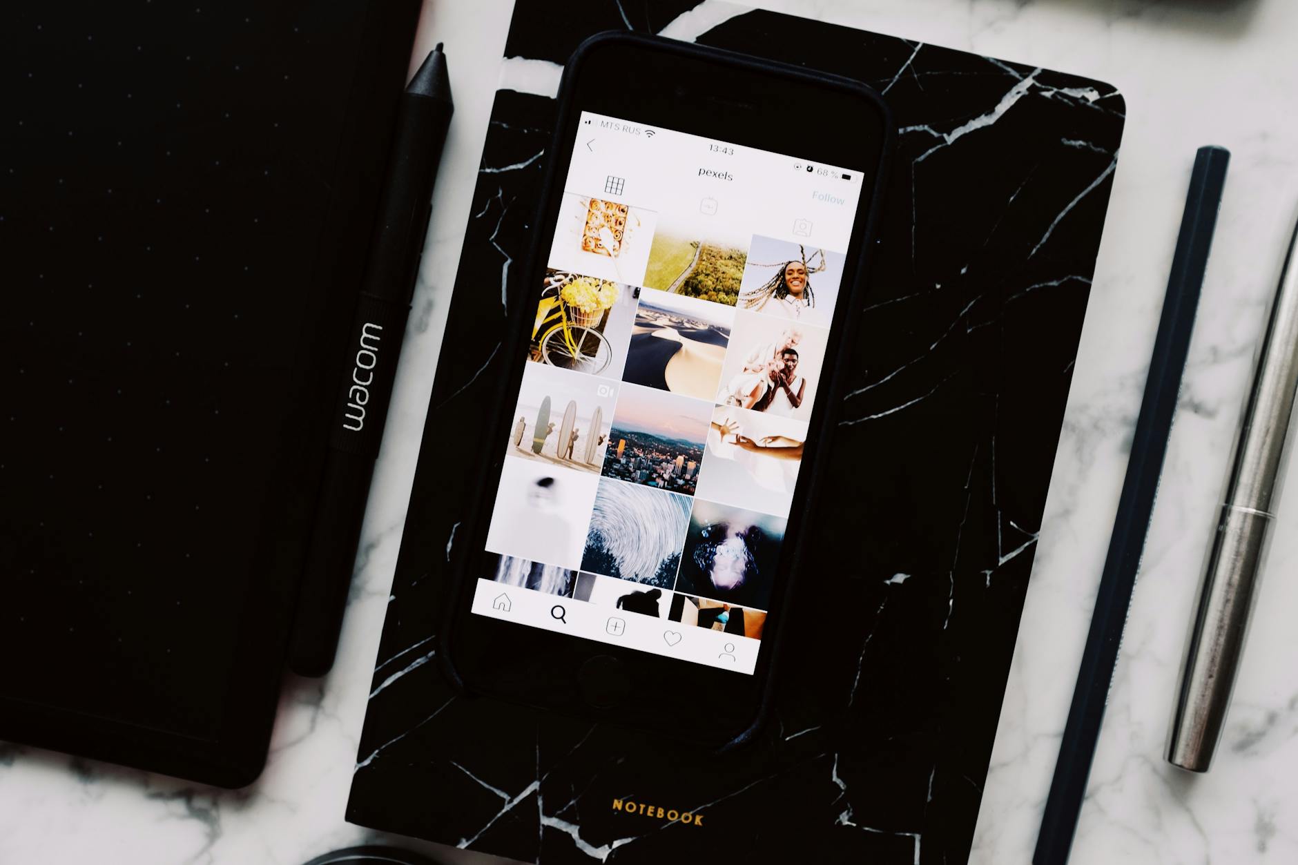Photos gratuites de afficher, appli, application — automatiser publication instagram